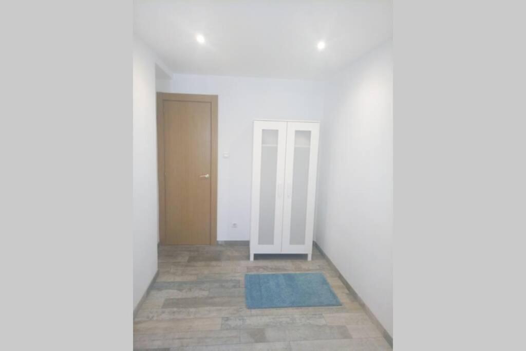 Piso A Una Parada De Atocha, Amplio Y Luminoso Madrid Ngoại thất bức ảnh