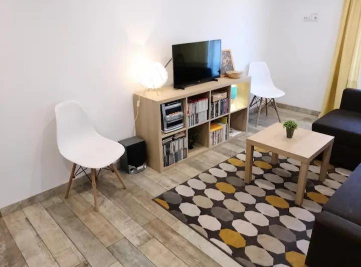 Piso A Una Parada De Atocha, Amplio Y Luminoso Madrid Ngoại thất bức ảnh